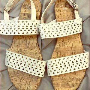 EUC Gap Sandals size 7