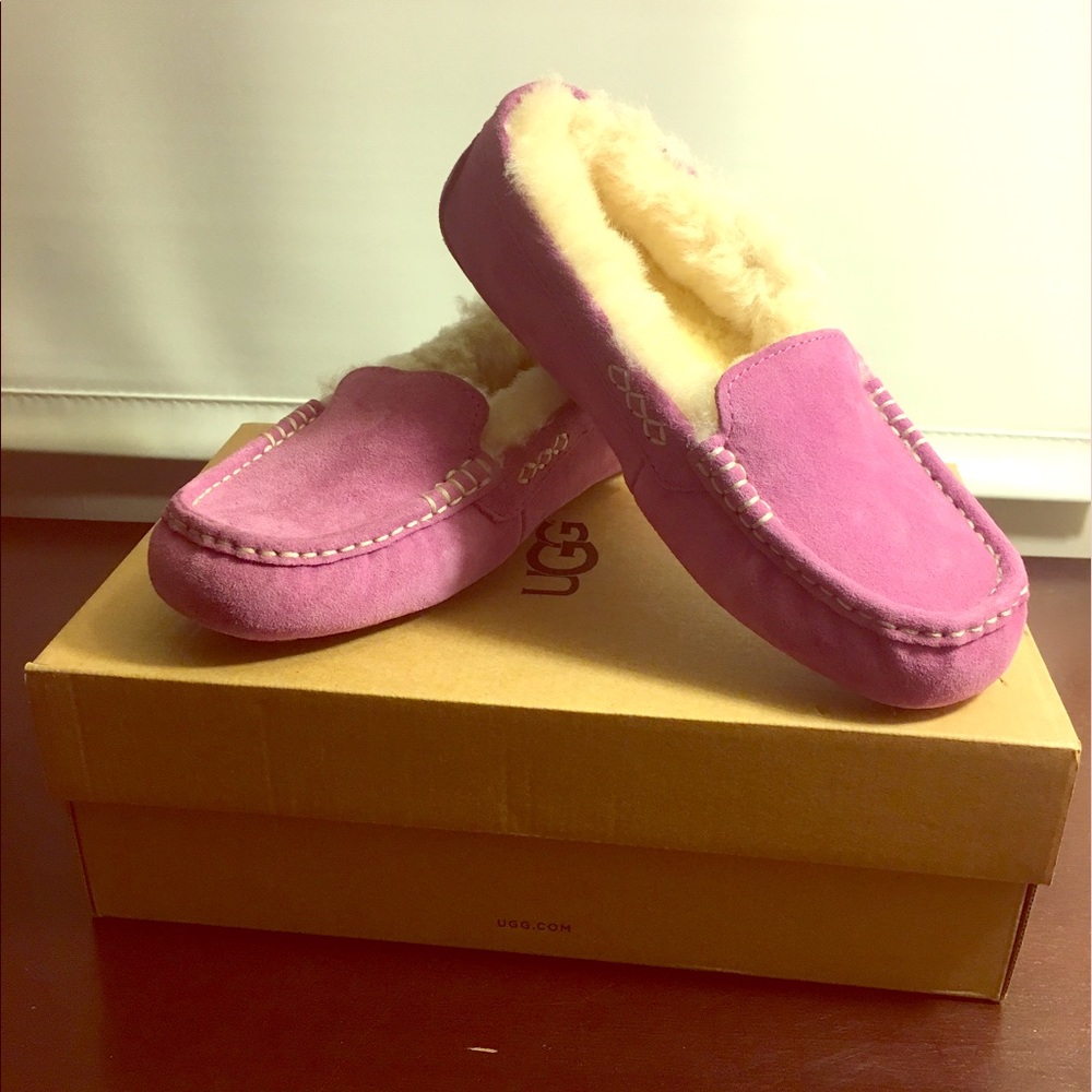 Ugg Ansley fuschia slippers