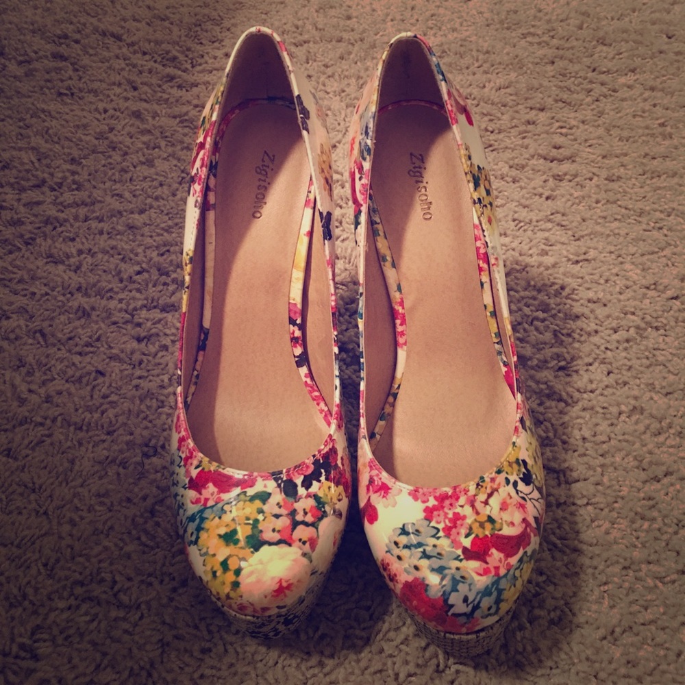 Zigi Soho Platform Heels