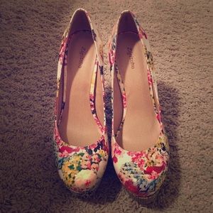 Zigi Soho Platform Heels