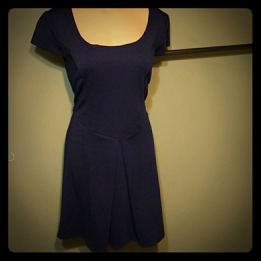 NWT  Pleated Cut-out Navy Textured Print Dress