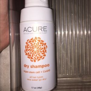Acure dry shampoo