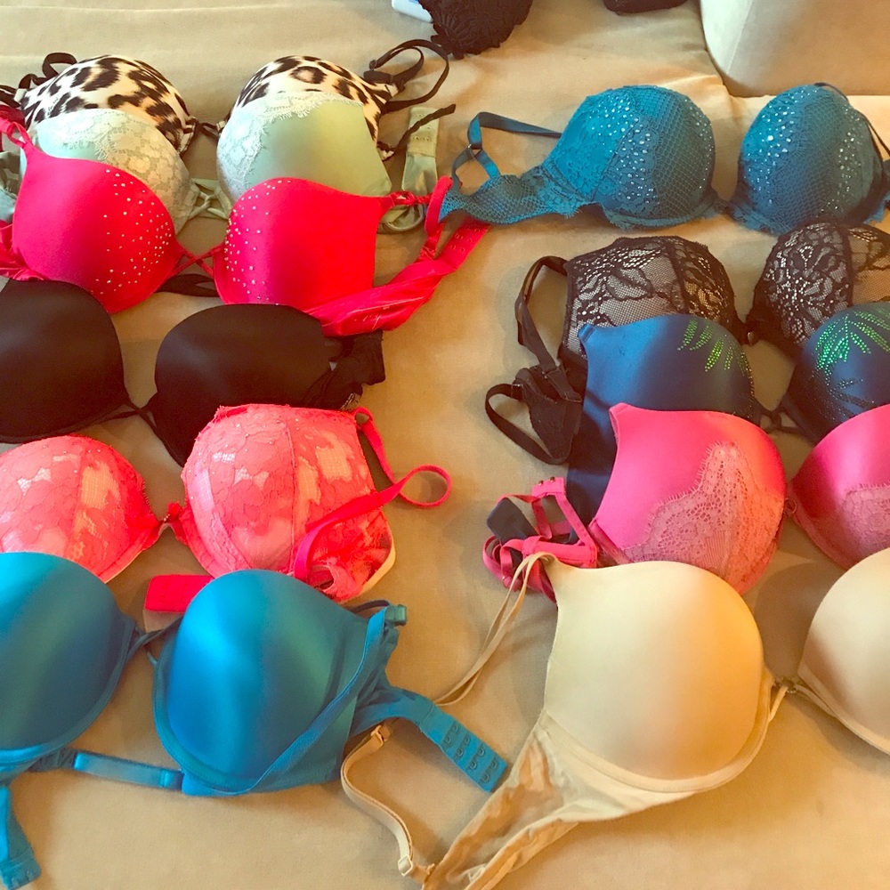 Victoria Secret bombshell