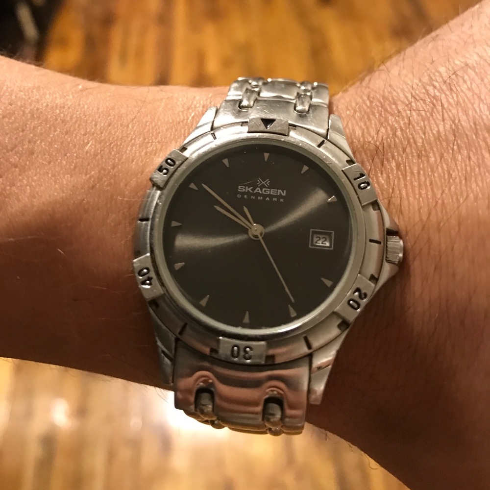 Skagen Watch - Picture 2 of 2