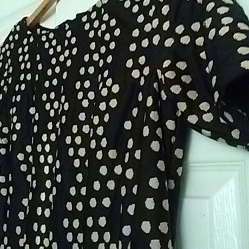 Dress - Picture 4 of 4