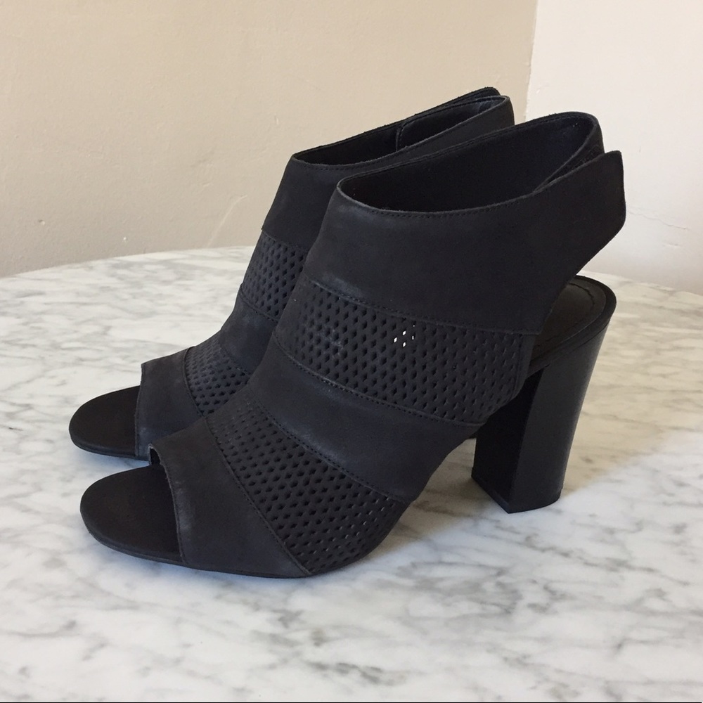 NEW Franco Sarto-black, comfy, high-heel