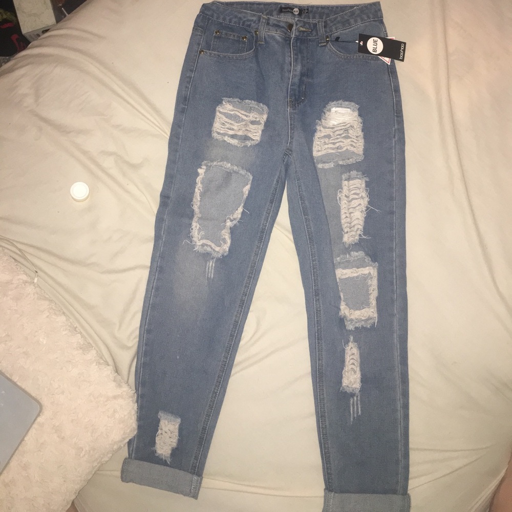 Ripped Boyfriend Jeans