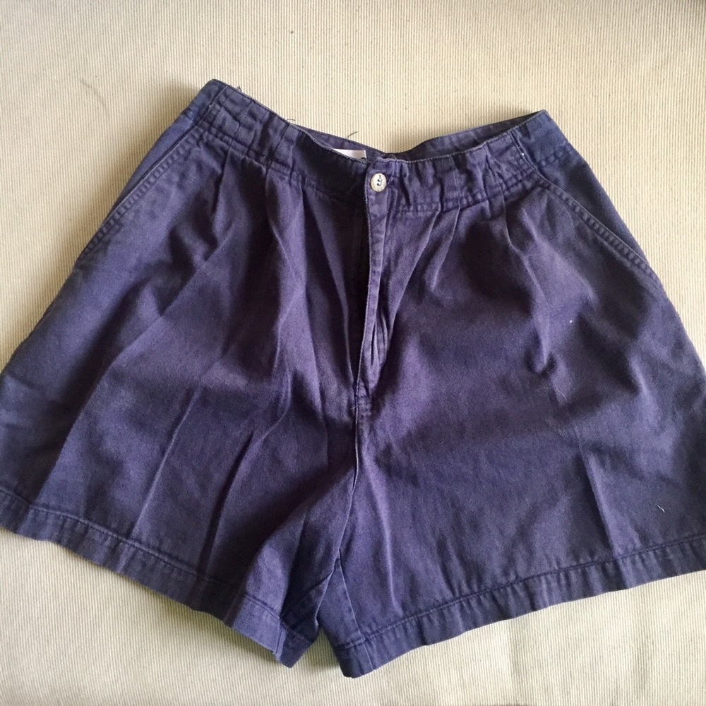Vintage 90's High Waisted Navy Shorts - Picture 2 of 3