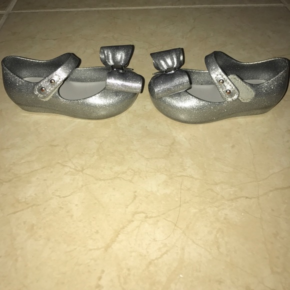 Mini Melissa - Picture 2 of 3