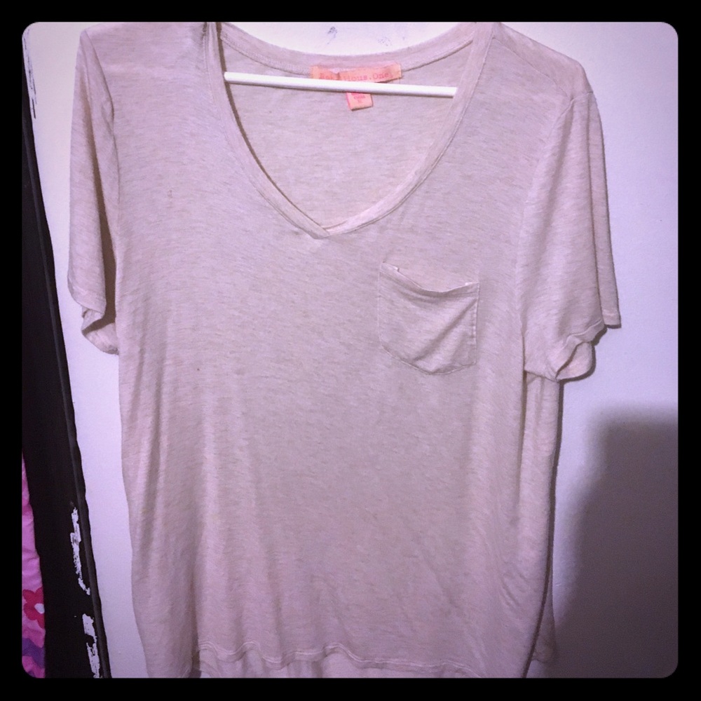 Beige tee