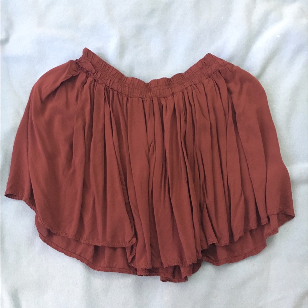 Brandy Melville maroon skirt