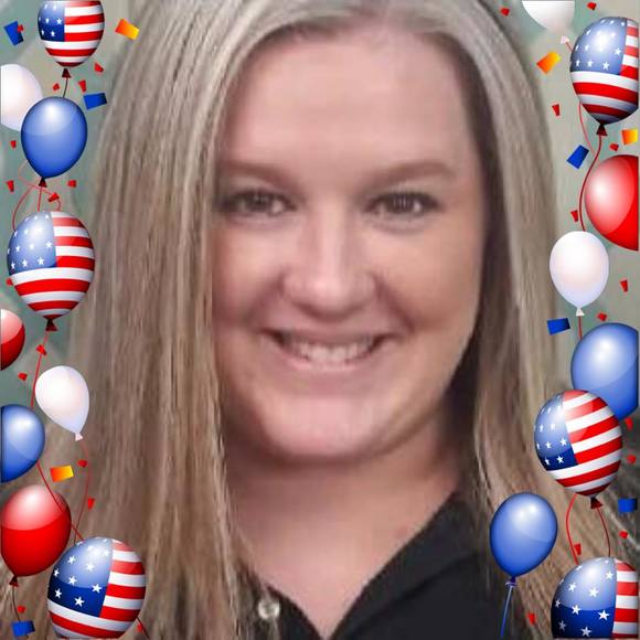 Meet your Posher, Carol - Picture 1 of 1