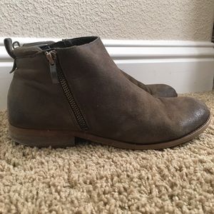 Size 9 Franco Sarto Booties