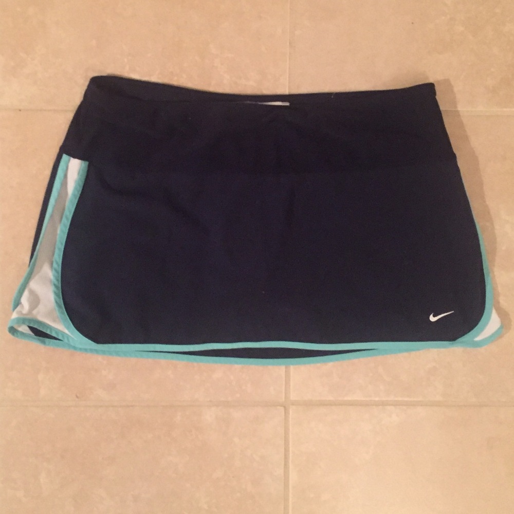 Nike women's tennis shorts