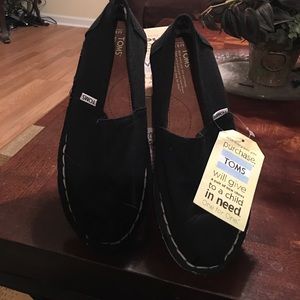 Toms shoes