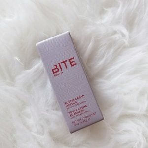 Bite Beauty Butter cream lipstick shade pecan