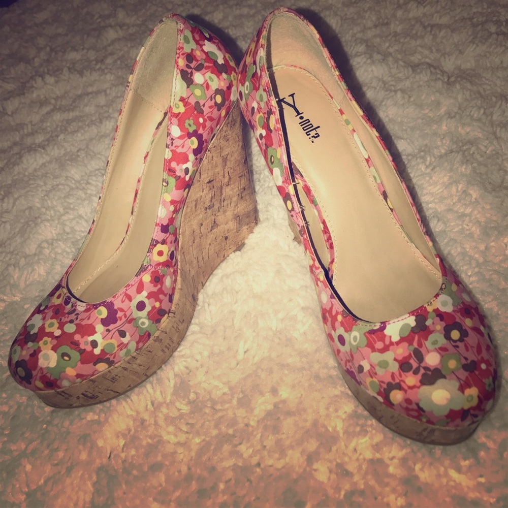 Red and Pink Floral-Print Wedges - sz 10