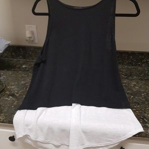 Black/white tank top, size Large, Banana republic