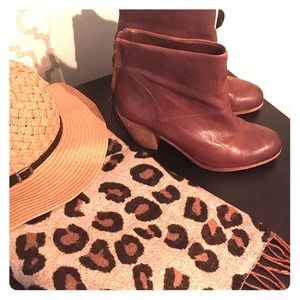 Sam Edelman leather Larkin booties