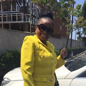 Meet your Posher, Taunia