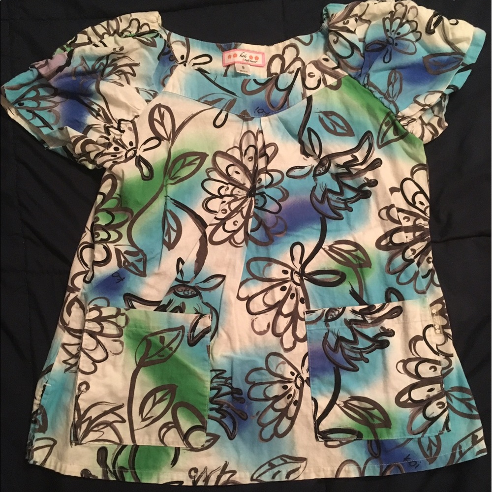 EUC size Small Koi scrub top