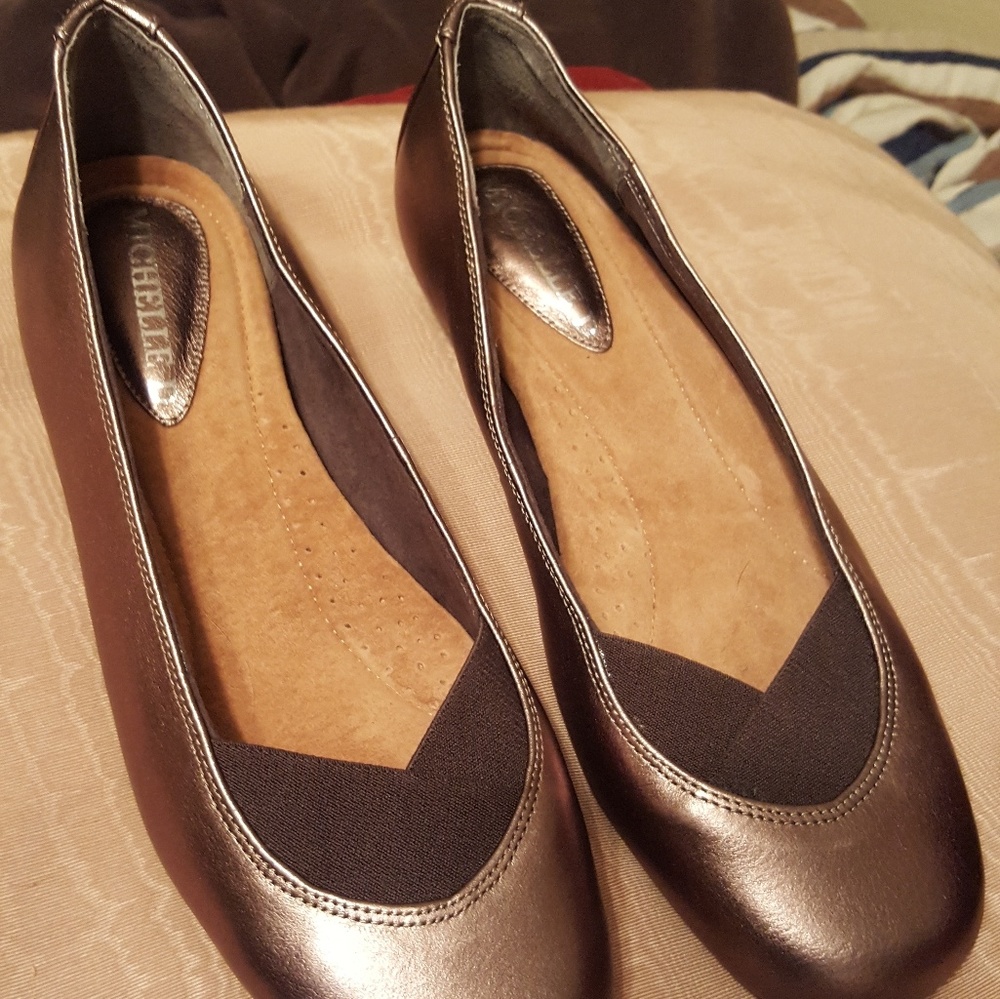 Brand New Bronze Memory Foam Ballet Flats