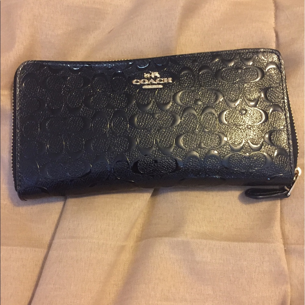 💥SOLD💥 Authentic Coach wallet