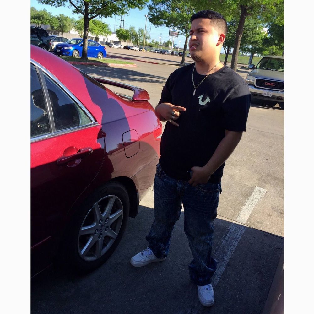 Meet your Posher, Eshley