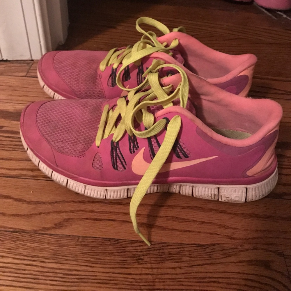 Running shoes