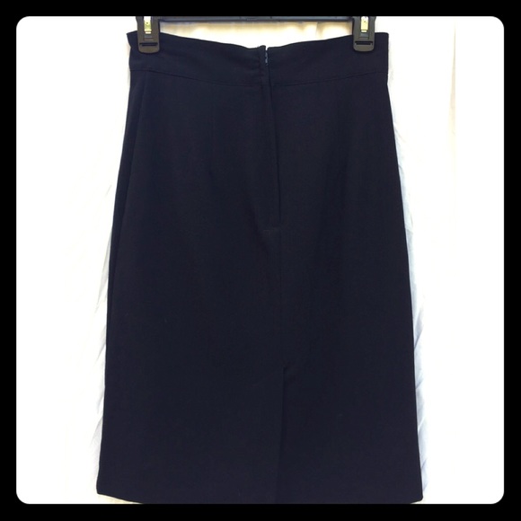 Ruffle, zipper size 3 black skirt - Picture 2 of 2