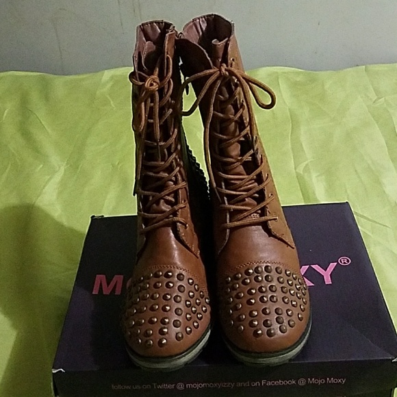 Studded combat boots size 8.5 - Picture 1 of 4