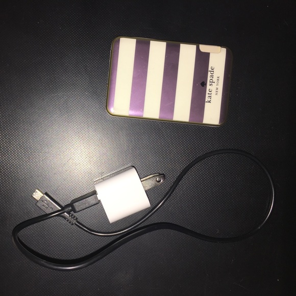 Kate spade Apple iPhone mobile (lightning) charger - Picture 1 of 4