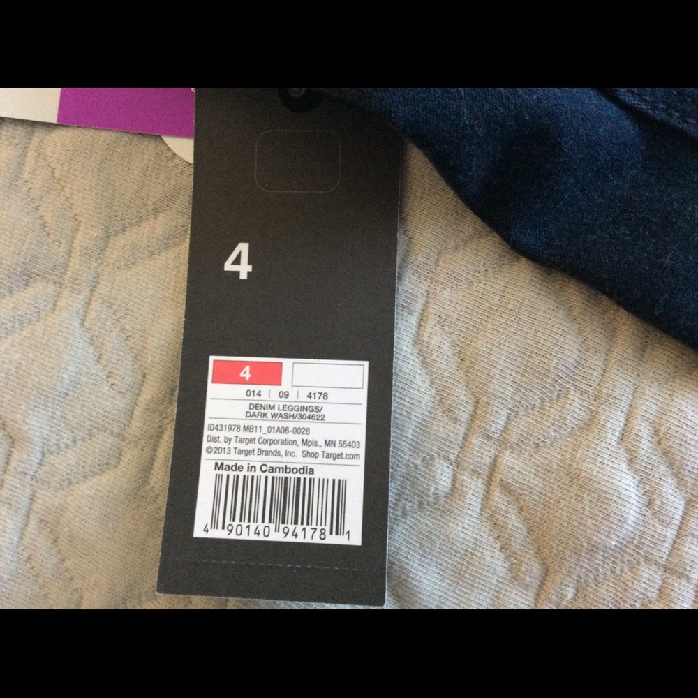 NWT! Mossimo Jeans - Picture 7 of 9