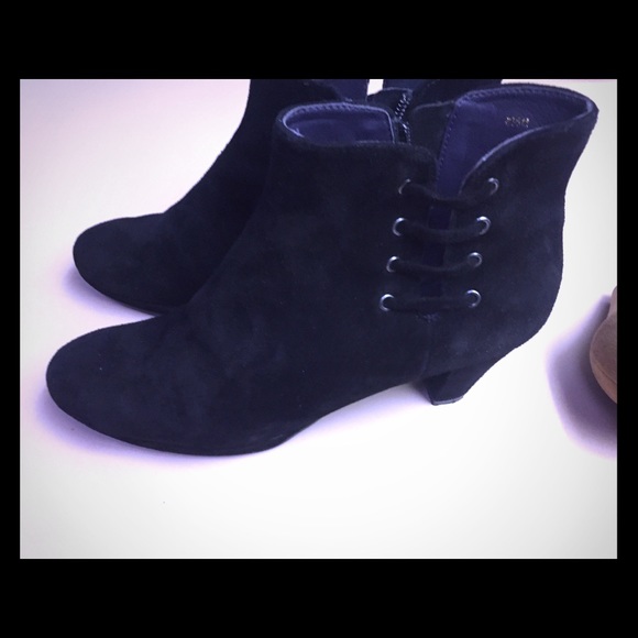 Vaneli Shoes, black suede, 6.5 size. Booties! - Picture 1 of 5