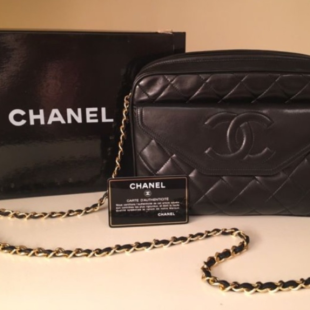 Chanel vintage black lambskin leather quilted cc