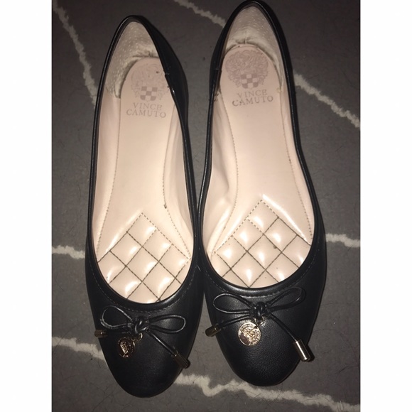 Vince Camuto Shoes - Black leather flats