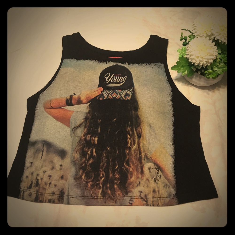 Sleeveless black tee from Clock House size Small