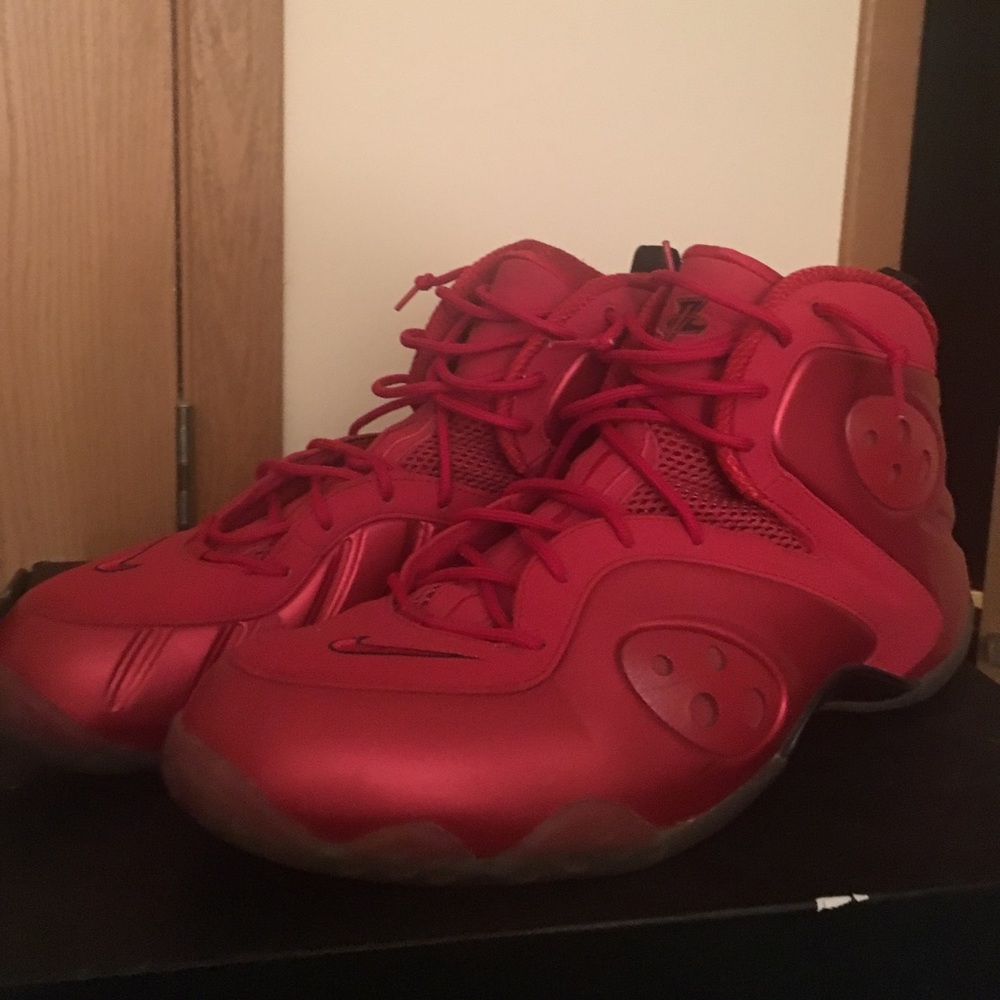 Nike foams rookies sz 14 varisty red