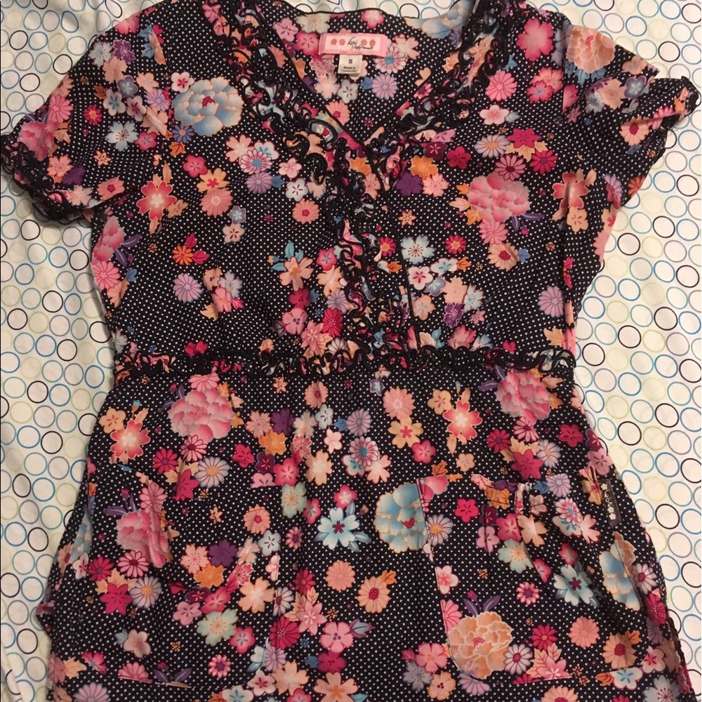 EUC size Small Koi scrub top