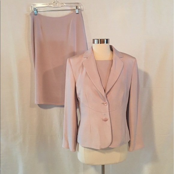 Sold - Picture 4 of 8