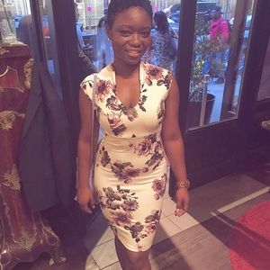 Floral body con happy hour dress