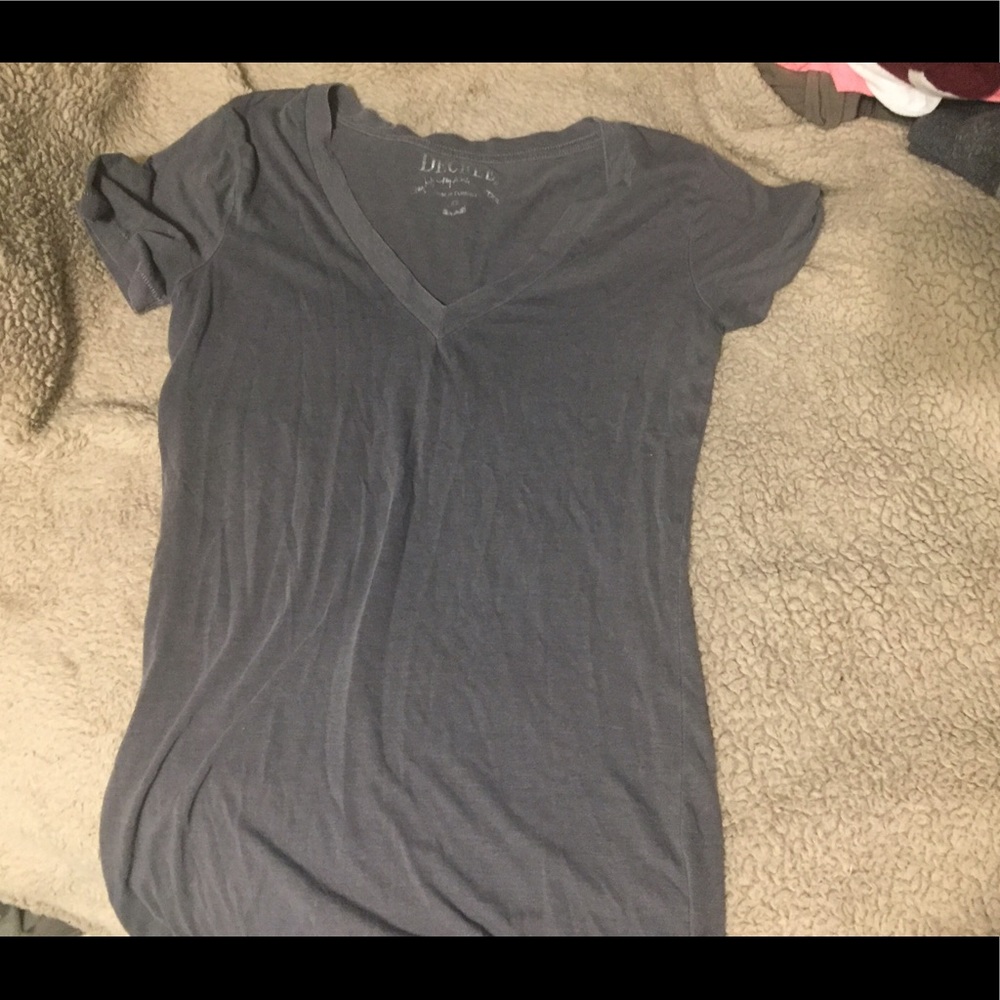 Gray V-Neck short sleeve