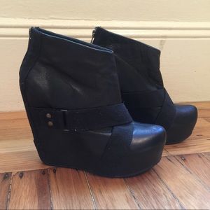 Aldo Wedges