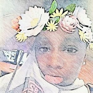 Meet your Posher, Anaya