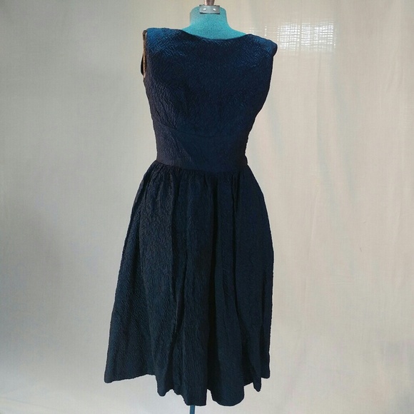 Vintage 1960s handmade crinkled taffeta dress - Picture 5 of 5