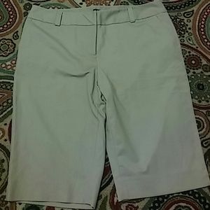 Size 16 Apt 9 Tan Maxwell Fit Bermuda Shorts