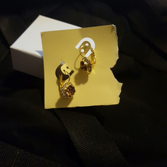 Jewelry - Picture 3 of 6