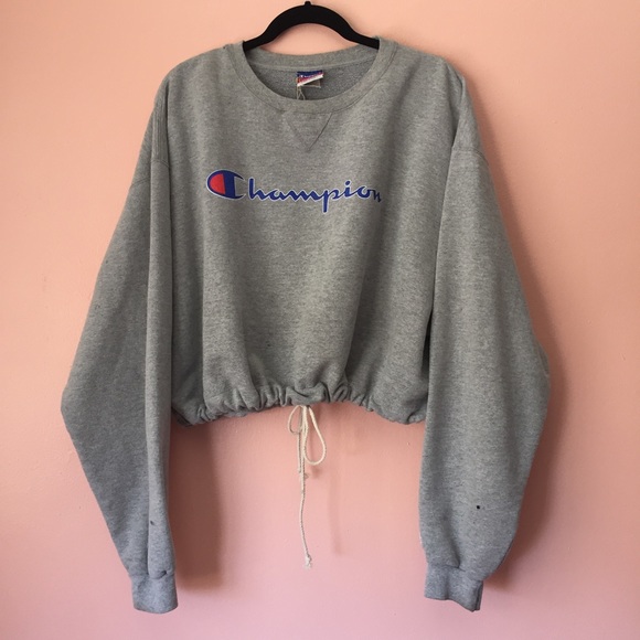 Vintage Champion Cropped Sweatshirt - Picture 2 of 5
