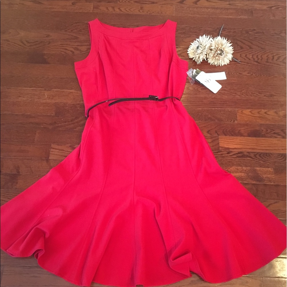 🎀Make Offer🎀 Red Sleeveless Belted Dress