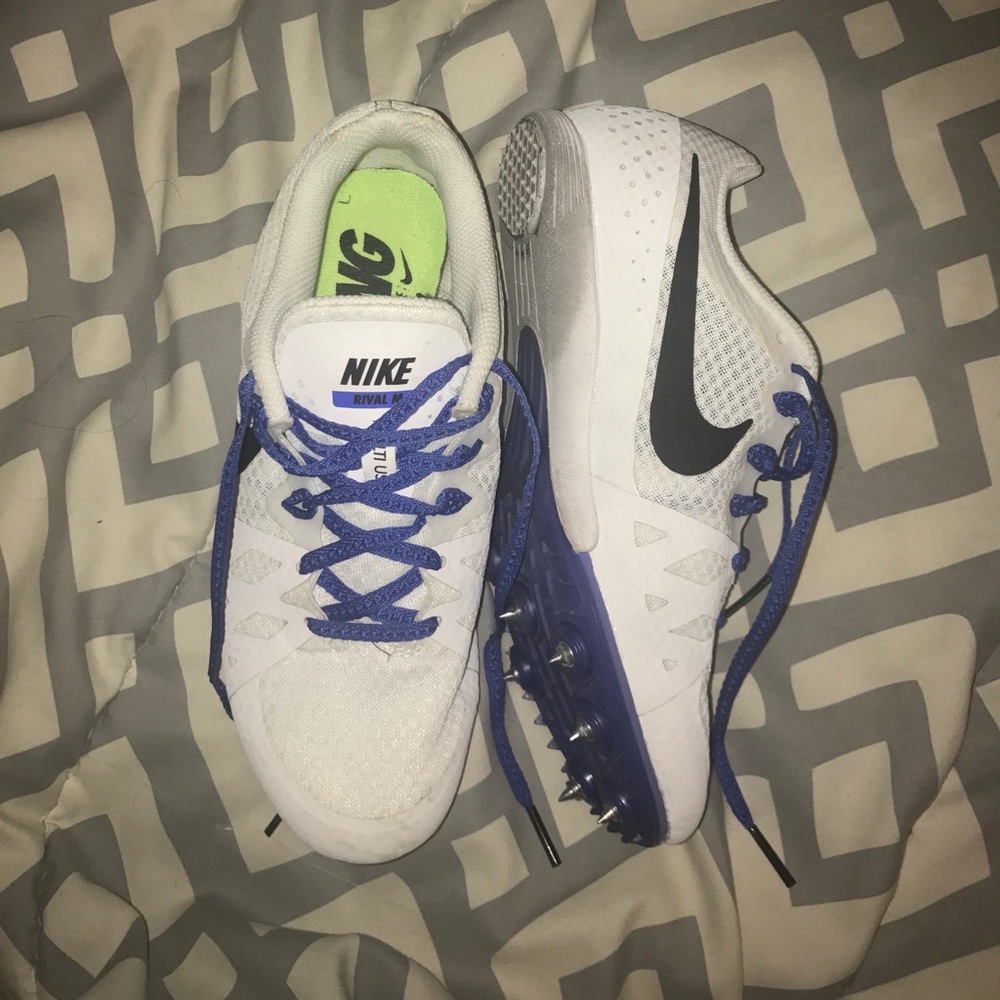 nike rival mid distance track spikes